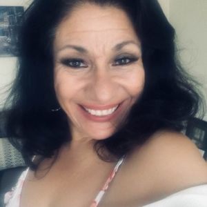 Meet your Posher, Lorena